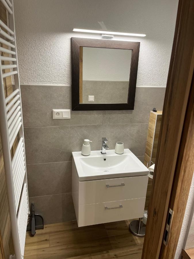 A&A Apartmany Lipótszentmiklós Kültér fotó